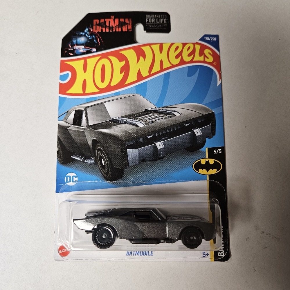 2021 Hot Wheels Matte Silver 2021‎ BATMOBILE new model 178/250 Batman 4/5